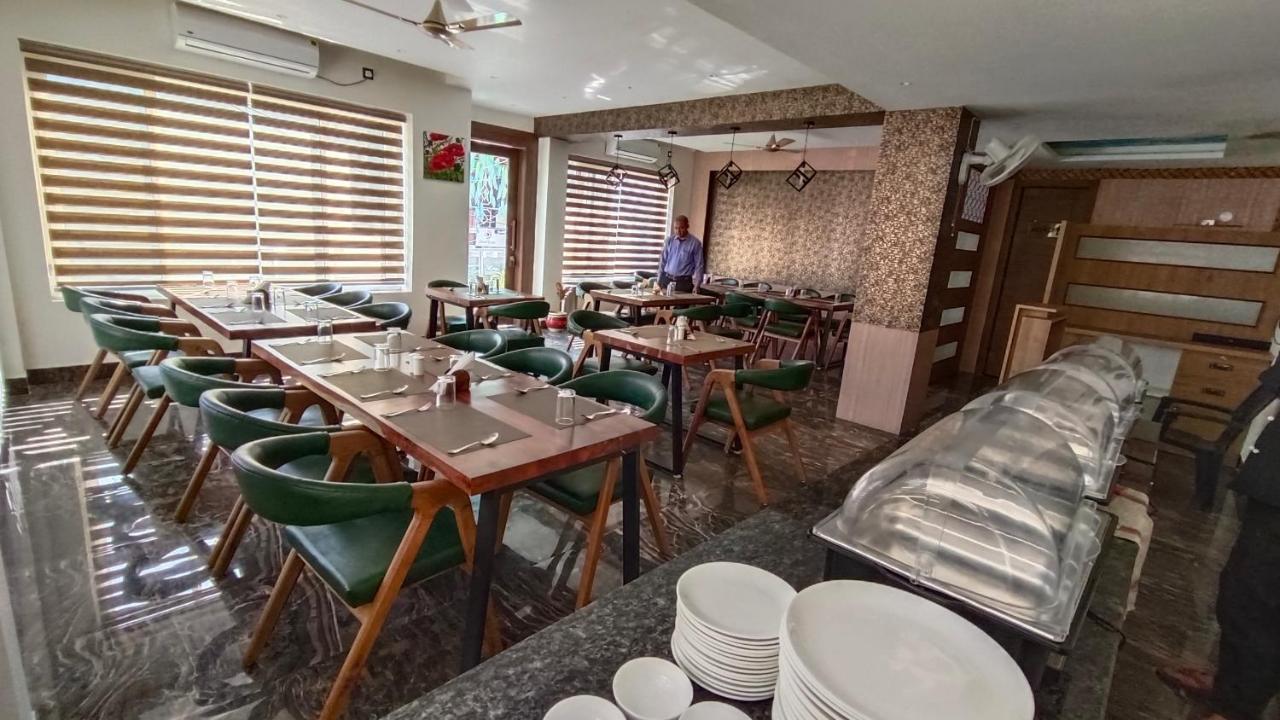 Hotel Dream Inn Rishīkesh Buitenkant foto